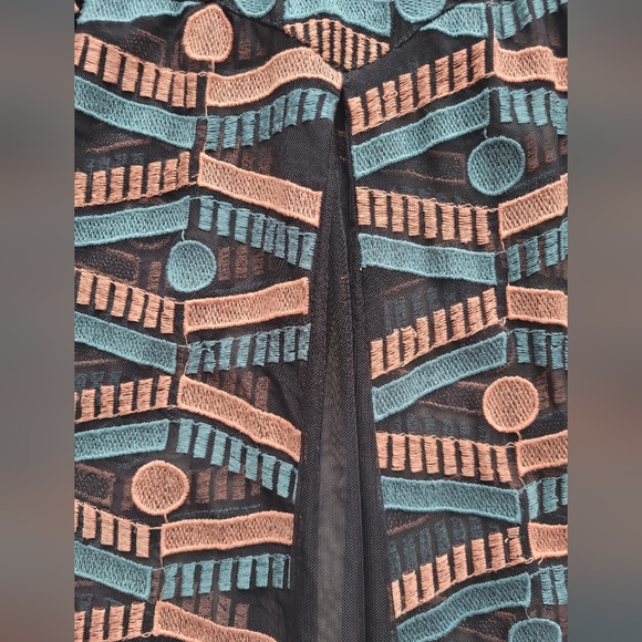 Anthropologie Akemi and Kin Kalila Embroidered Mesh Tank, GUC, Size M - Picture 5 of 8